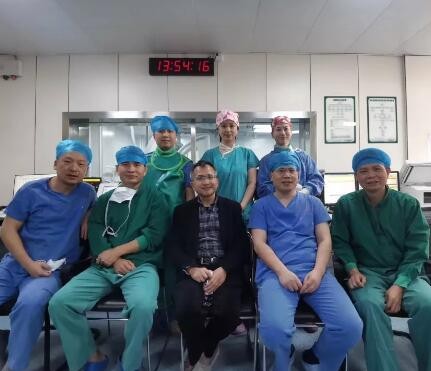 桂医附院独立完成桂北首例经皮主动脉瓣植入术，为心脏瓣膜狭窄患者解除生命危险