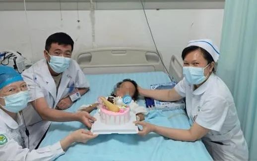 6岁女孩遭遇车祸伤势严重，桂医附院多学科合作紧急手术让女孩劫后重生