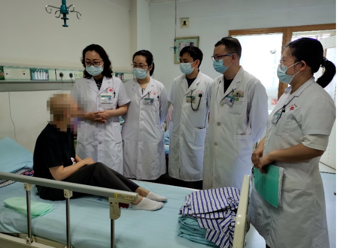 【群策群力】桂医附院MDT团队全力救治一位疑难林奇综合征患者