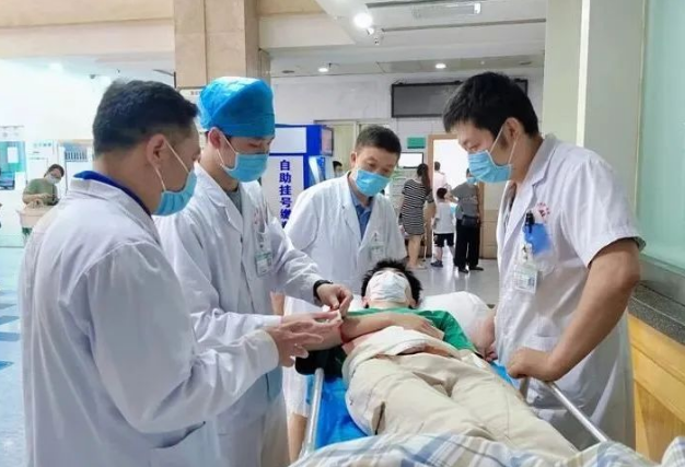 以练促战，为高效抢救突发“群体性外伤”患者未雨绸缪