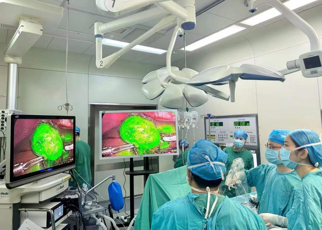 【新技术】桂医附院4k超高清荧光腹腔镜助力肝胆肿瘤精准手术治疗
