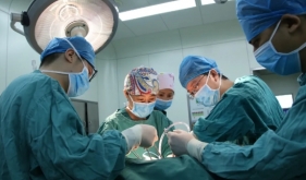 桂林医学院附属医院乳腺、甲状腺外科：仁心仁术，守护生命“腺”