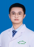 黄巍