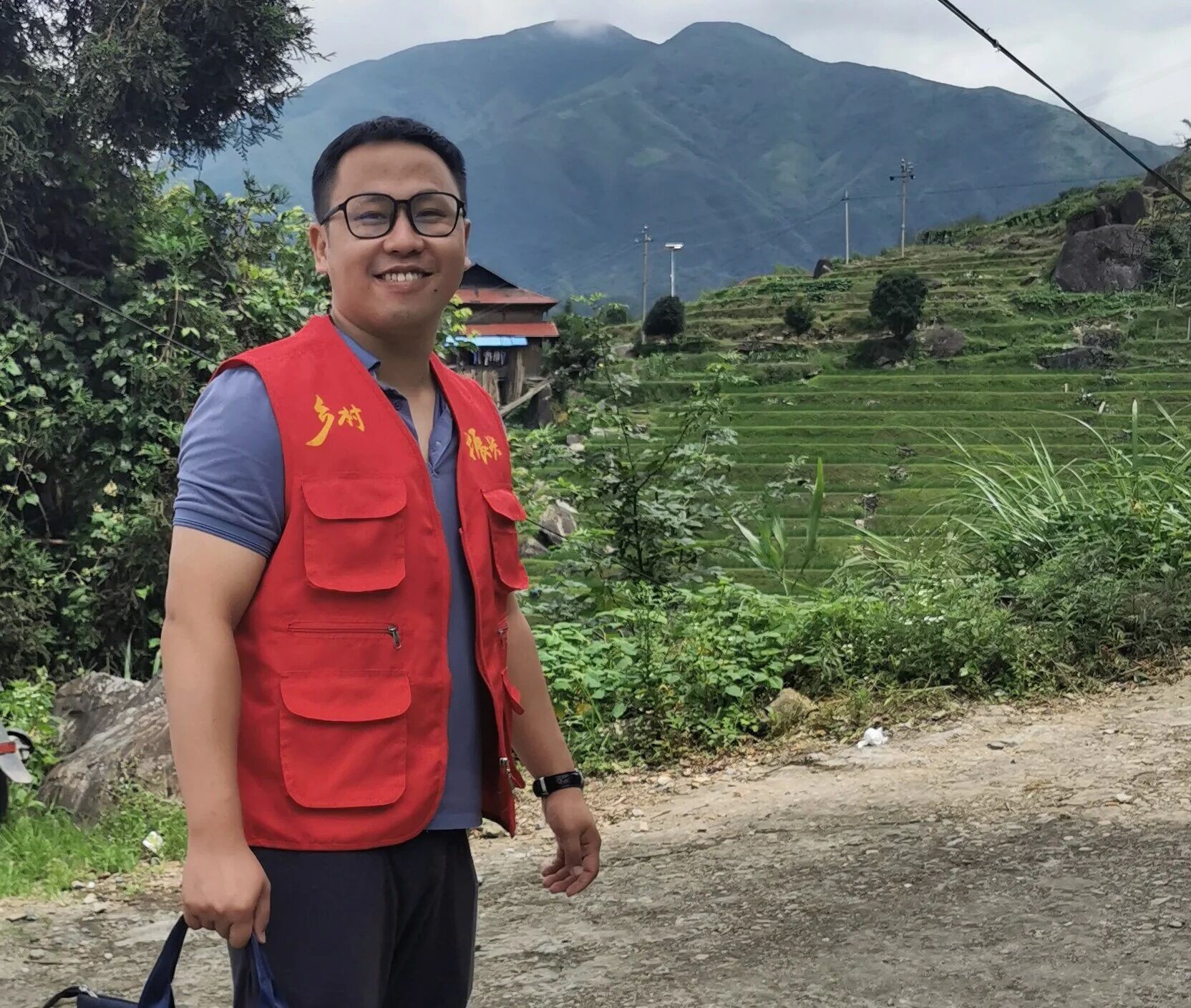 青山深处写赤诚 驻村路上践勤廉——勤廉榜样梁意承的青春担当